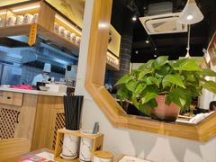 -馋三尺蟹粉小笼(人民广场店)