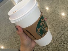 红茶拿铁-星巴克(浦东机场T2到达店)