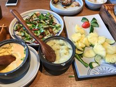 -云海肴·汽锅鸡·云南菜(天山百盛优客店)