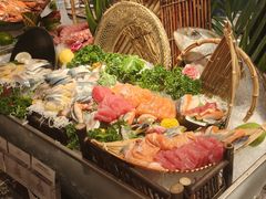 -华邑酒店·鲜艳全日自助餐厅