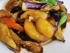 -关东小磨东北菜(上海长风大悦城店)