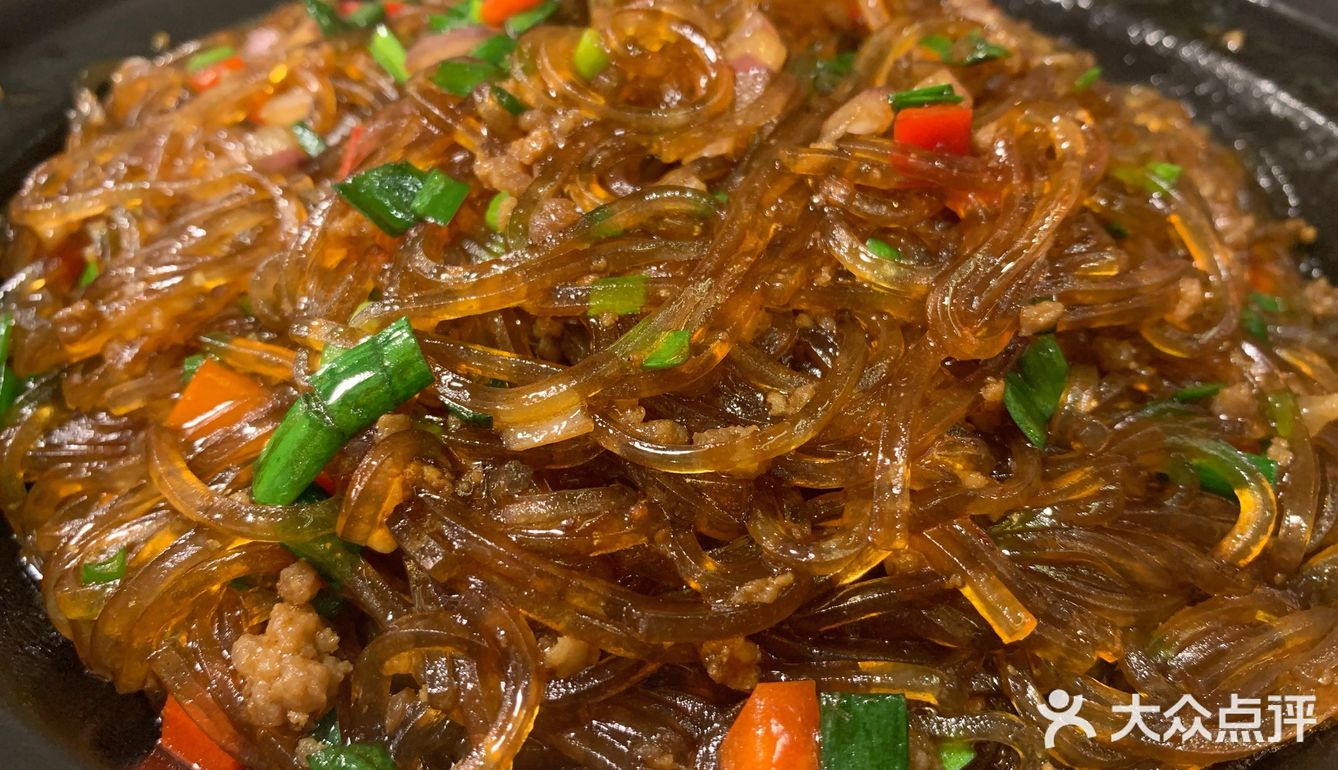 八点才开饭，点了每人爱吃的菜品