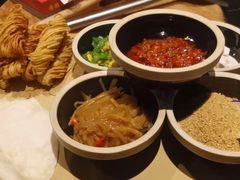 -挂旗柴锅鸡(蚌山区嘉年华店)