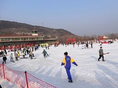 -济南卧虎山滑雪场
