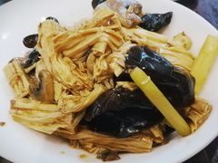 菌菇烩腐竹-五观堂素食(新华路店)