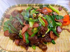 蕨粑腊肉-余家庄肥肠鱼地方汤锅(银杏大道店)