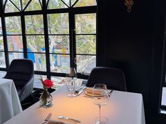 -弦月窗LUNETTE BY AMANDA(复兴路店)