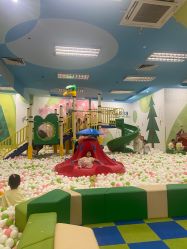 -莫莉幻想儿童乐园(武汉金银潭永旺店)