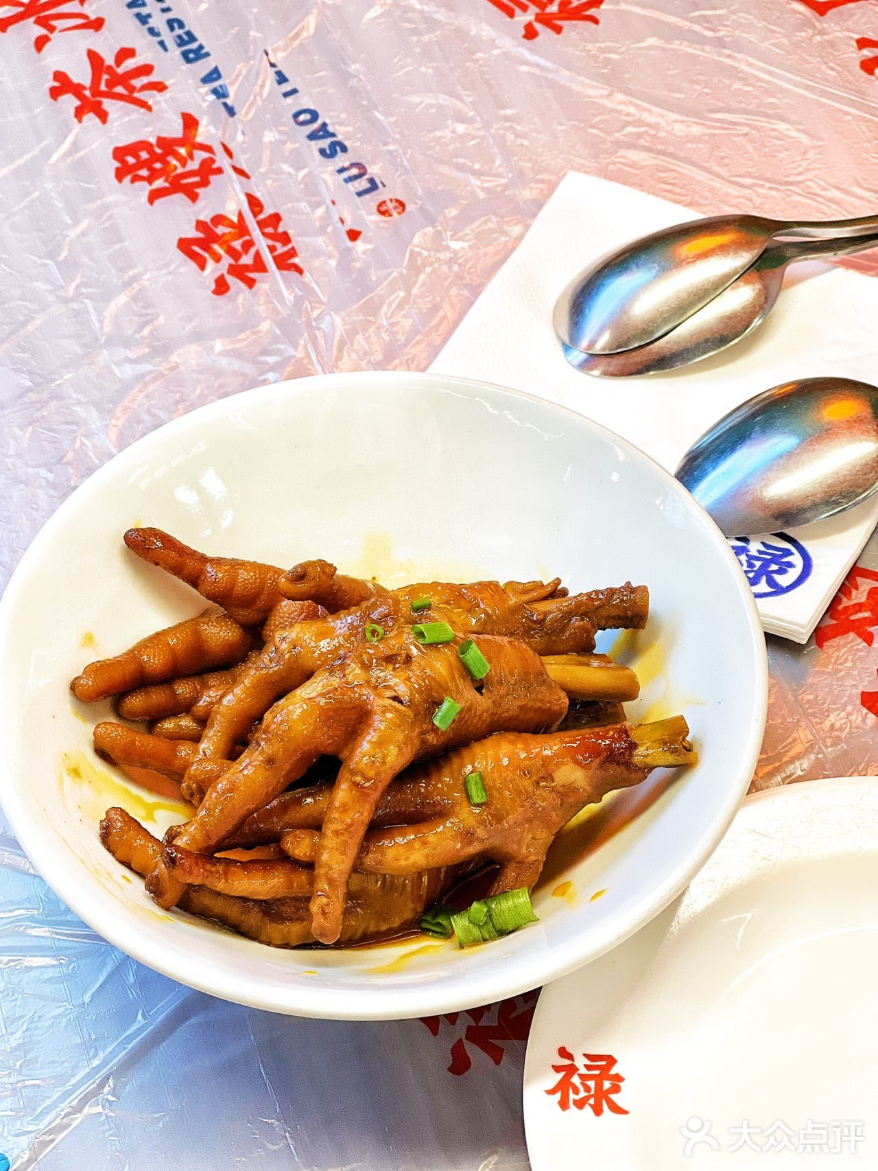 火爆苏城的茶冰厅，排断腿也要吃！