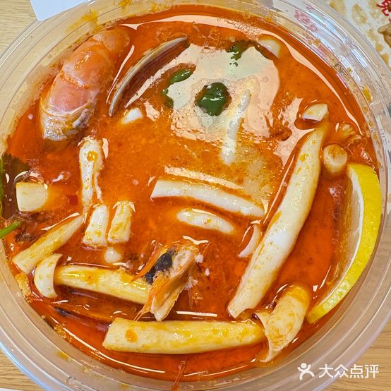 童尾花嘎抛饭·小吃·泰国菜(钟楼店)