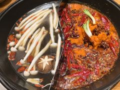 -憨铁匠火锅(红山6979店)