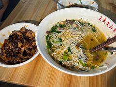 -文山荷鲜居(翠湖店)