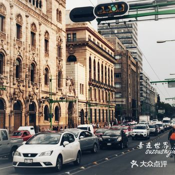 墨西哥城邮局盖得像皇宫 来到这里的都赖着不想走