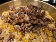 酸菜炒羊肉-丝路金桃·新疆菜(徐汇店)