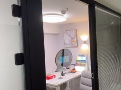 -咪咪专业脱毛连锁机构