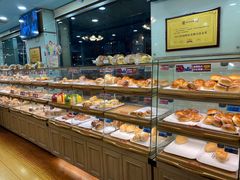面包甜点陈列柜-新侨三宝乐面包店(崇文门店)