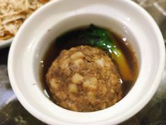 扬州狮子头-冶春茶社(星汉大厦店)