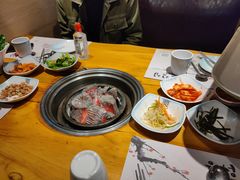 -唯成•韩国炭火烤肉 유성고기