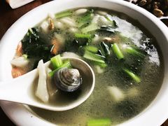 -胖大嫂渔家排档(半边山店)