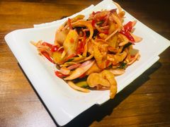 东大秘制青柠凤爪-盱眙小龙虾(天虹店)