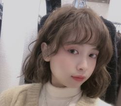 -BULB STUDIO 巴柏明星发型工作室