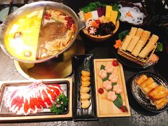 -湊湊火锅·茶憩(新中关购物中心店)