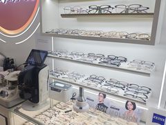-美式眼镜·授权蔡司.依视路.尼康.豪雅.明月(南翔印象城店)
