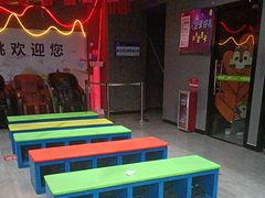 -酷跳蹦床主题公园(万胜广场店)