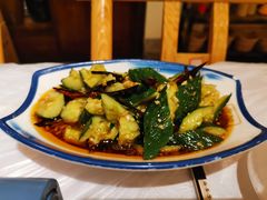 -霄汉牛三鲜湖北砂锅菜(万松园2店)