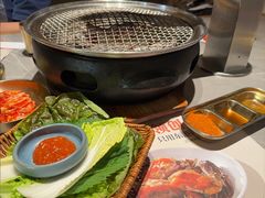 -草家酱蟹炭火烤肉店(珲春南路一店)