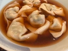荠菜鲜肉大馄饨-棕榈岛海鲜自助餐厅(虹桥迎宾馆店)