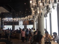 大堂-星巴克臻选(湖滨道店)