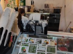 -津椰本·海南正宗椰奶清补凉(店一店)