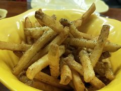 -BHC炸鸡(明洞总店)