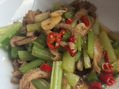 -老唐三下锅 ·张家界地标美食(溪布街店)