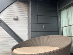 -上海滴水湖皇冠假日酒店