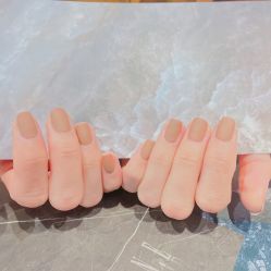 -花系美·美甲美睫精品店