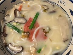 -雀舞云南菜(天津天河城购物中心店)