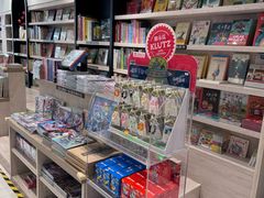 -钟书阁(群光广场店)