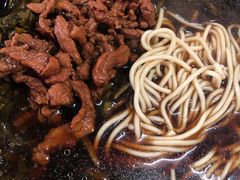 -小龙大肉面馆