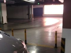 -凯德Mall新都心-停车场
