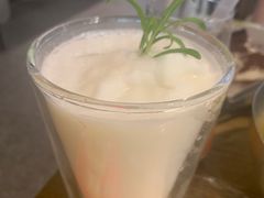 蜜瓜酸奶冰沙-机器人火炉披萨