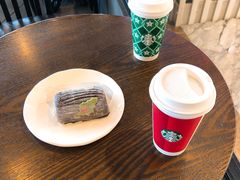 -星巴克臻选(盐城金鹰聚龙湖店)