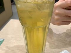 -佰搭果·广式茶餐厅(西华路店)