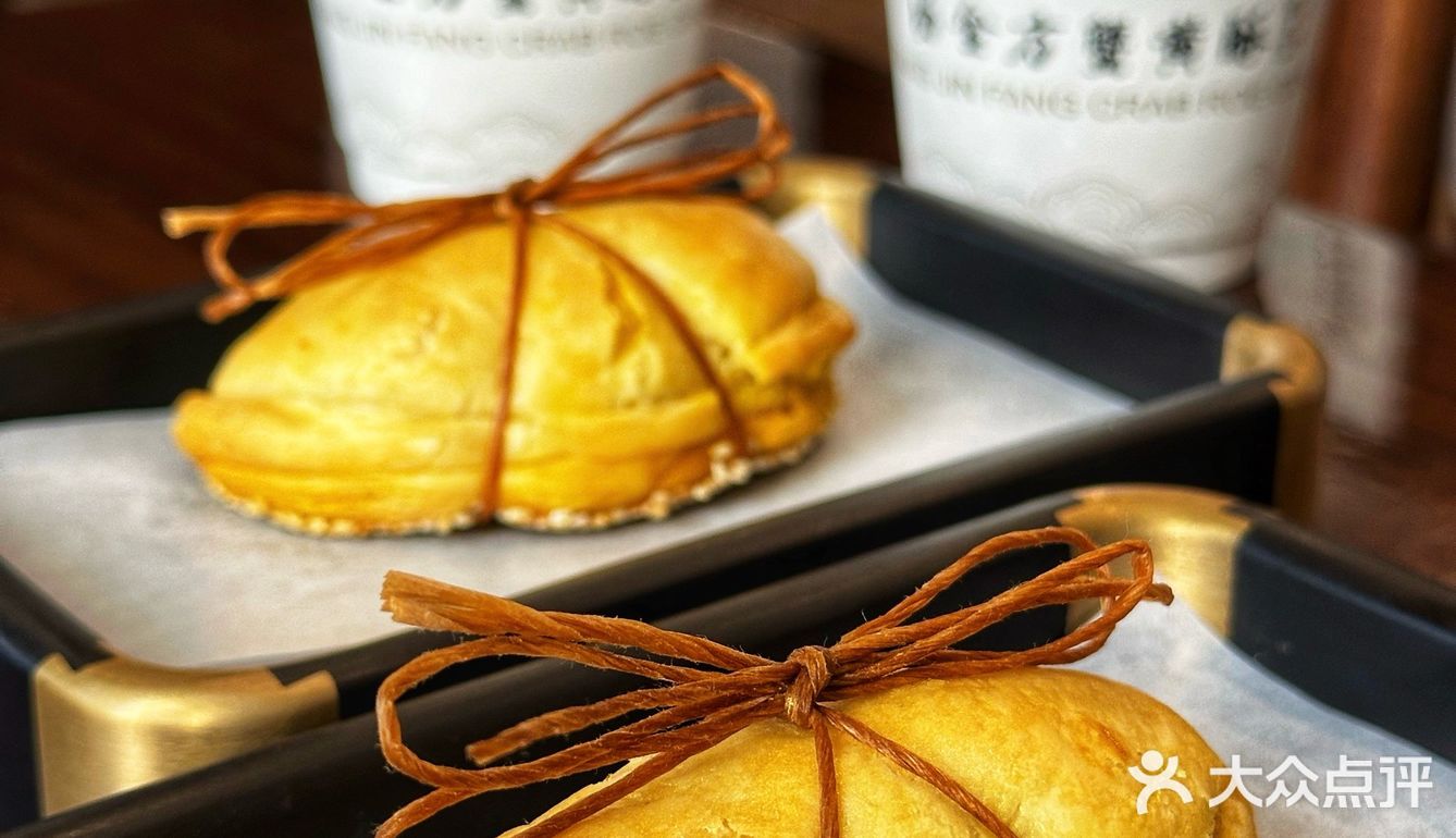 全中国也只有一家 每个蟹黄酥都是现烤25分钟
