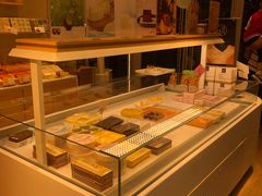 面包甜点陈列柜-好利来(乐堤港店)