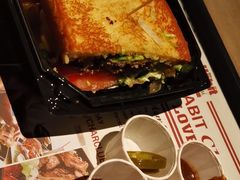 -The Habit Burger Grill 哈比特汉堡(复兴soho店)