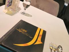 餐具摆设-Mr.J义法厨房(北医店)