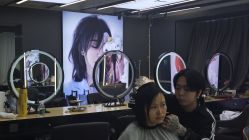 -藤野造型烫发染发