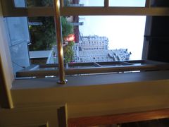 二楼小窗向外望-Geneva日内瓦餐厅(西郊宝成花苑店)